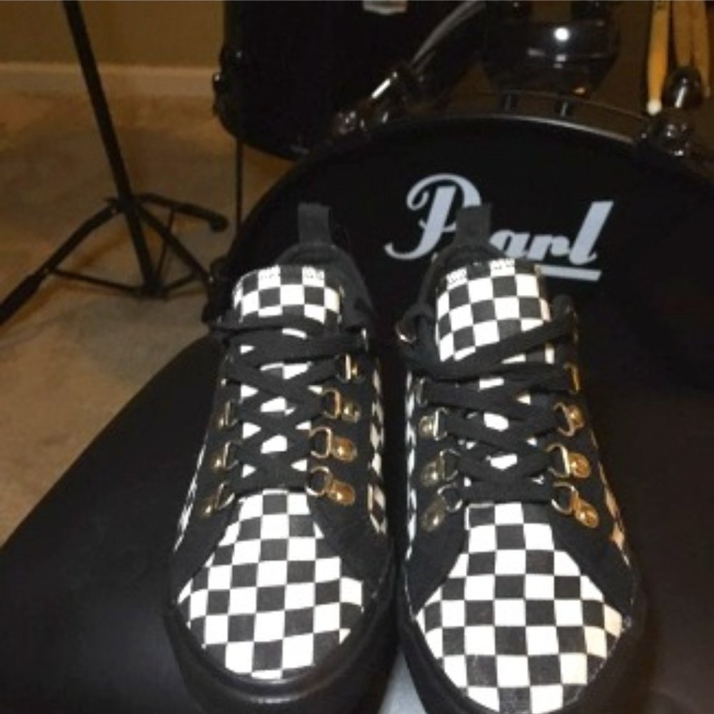 Skate Shoes Checkered Black and White